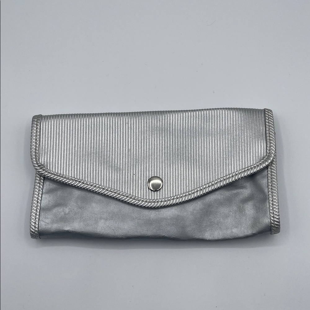SILVER FOLDING MAKEUP BRUSH TRAVEL ORGANIZER